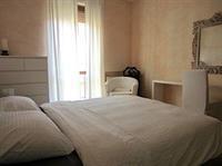 Temporary House - Via Fezzan Apartment มิลาน ภายนอก รูปภาพ